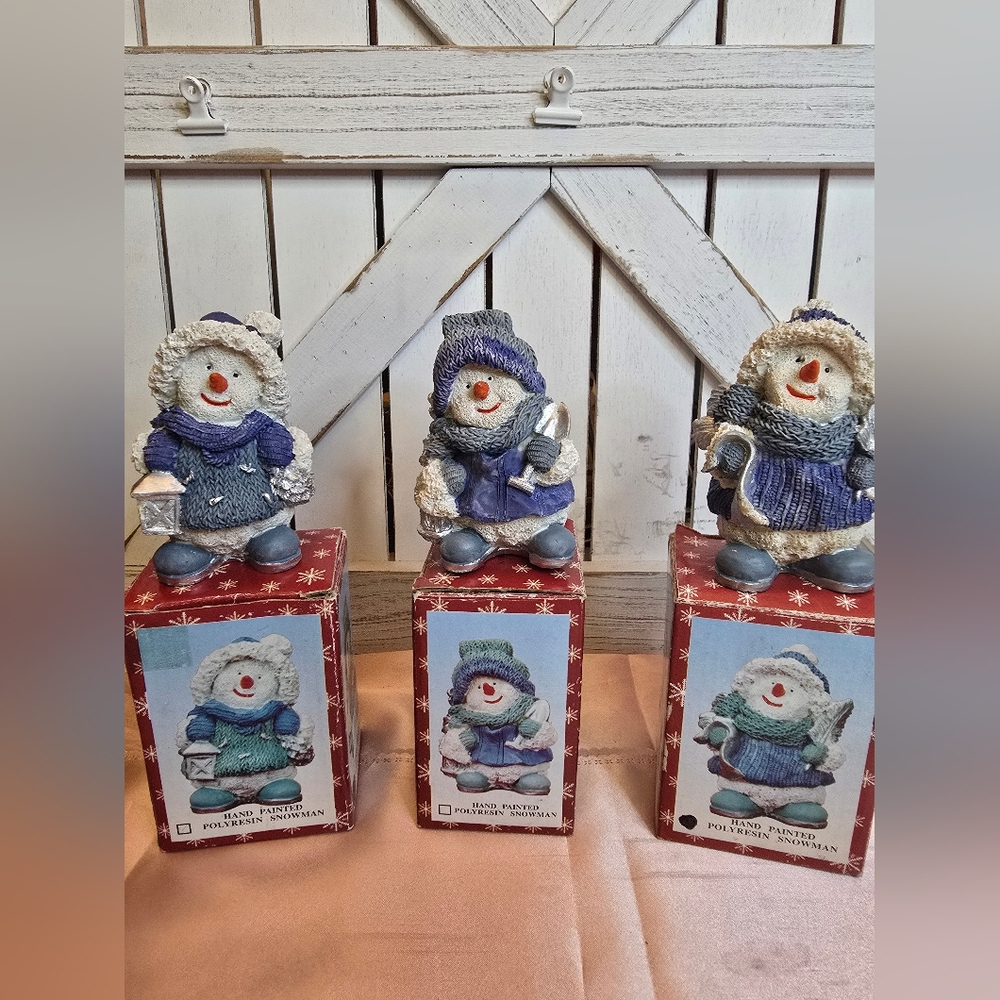 3 little Snowman